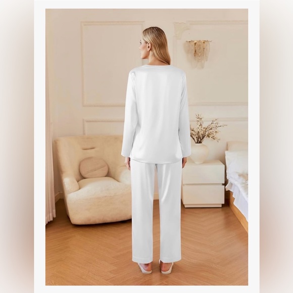 Ekouaer Long Sleeve White Satin Bridal Wedding 2 piece Pajamas Size S (Top NWT!) - Picture 4 of 7